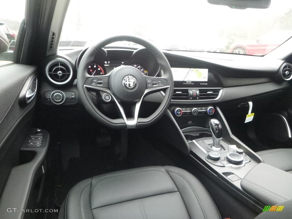 2018 Giulia AWD - Monza Red Metallic / Black/Dark Gray photo #18