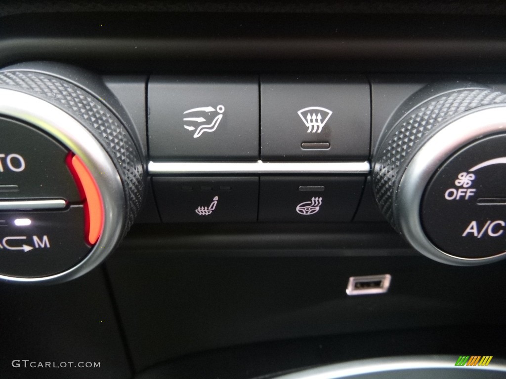 2018 Giulia AWD - Monza Red Metallic / Black/Dark Gray photo #25