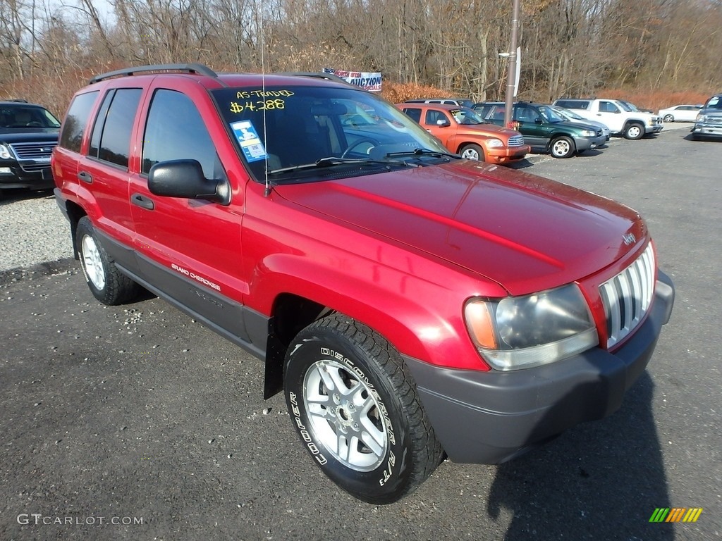 2004 Grand Cherokee Laredo 4x4 - Inferno Red Pearl / Dark Slate Gray photo #5