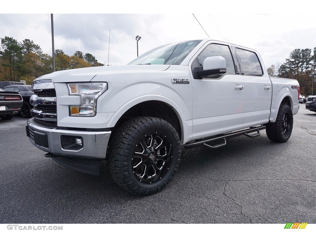 2017 F150 Lariat SuperCrew 4X4 - Oxford White / Light Camel photo #3