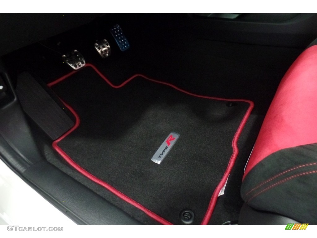 2018 Honda Civic Type R Front Seat Photo #124171634