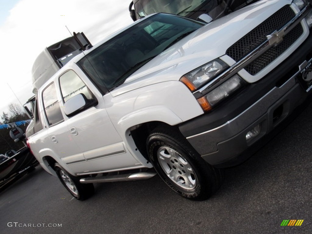 2005 Avalanche LT - Summit White / Tan/Neutral photo #26