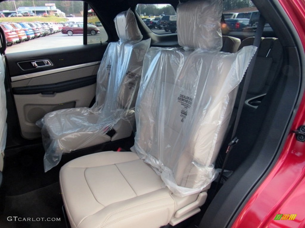 2018 Explorer XLT 4WD - Ruby Red / Medium Stone photo #12