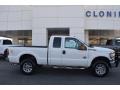 Oxford White - F350 Super Duty XLT SuperCab 4x4 Photo No. 2