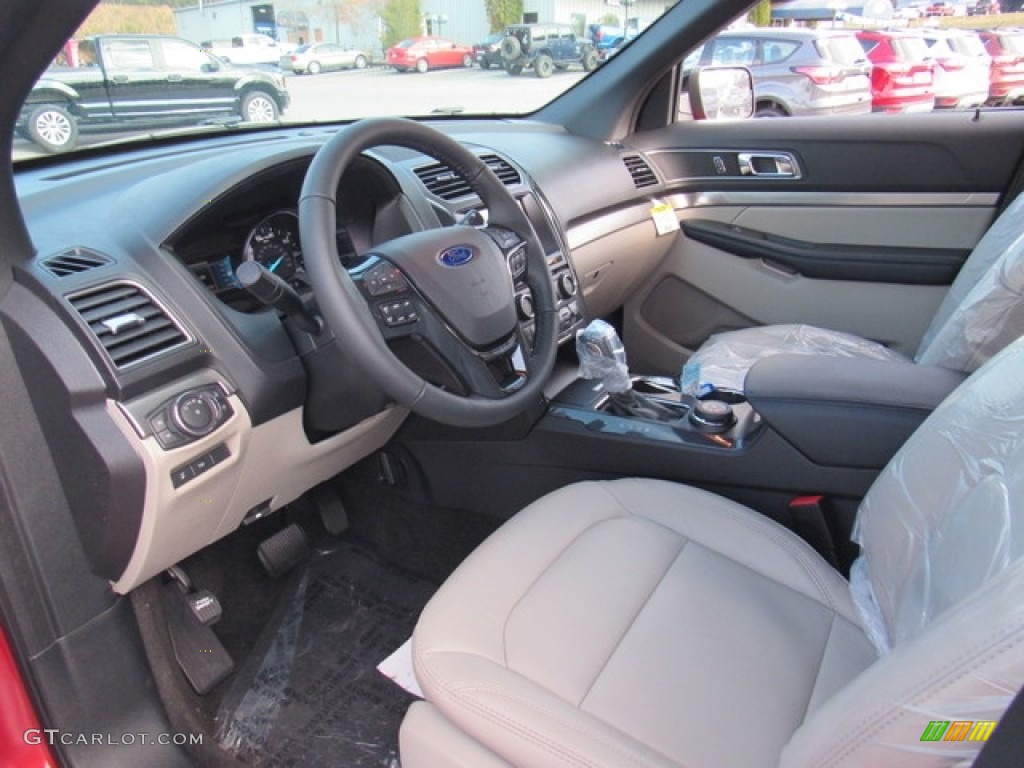 2018 Explorer XLT 4WD - Ruby Red / Medium Stone photo #27