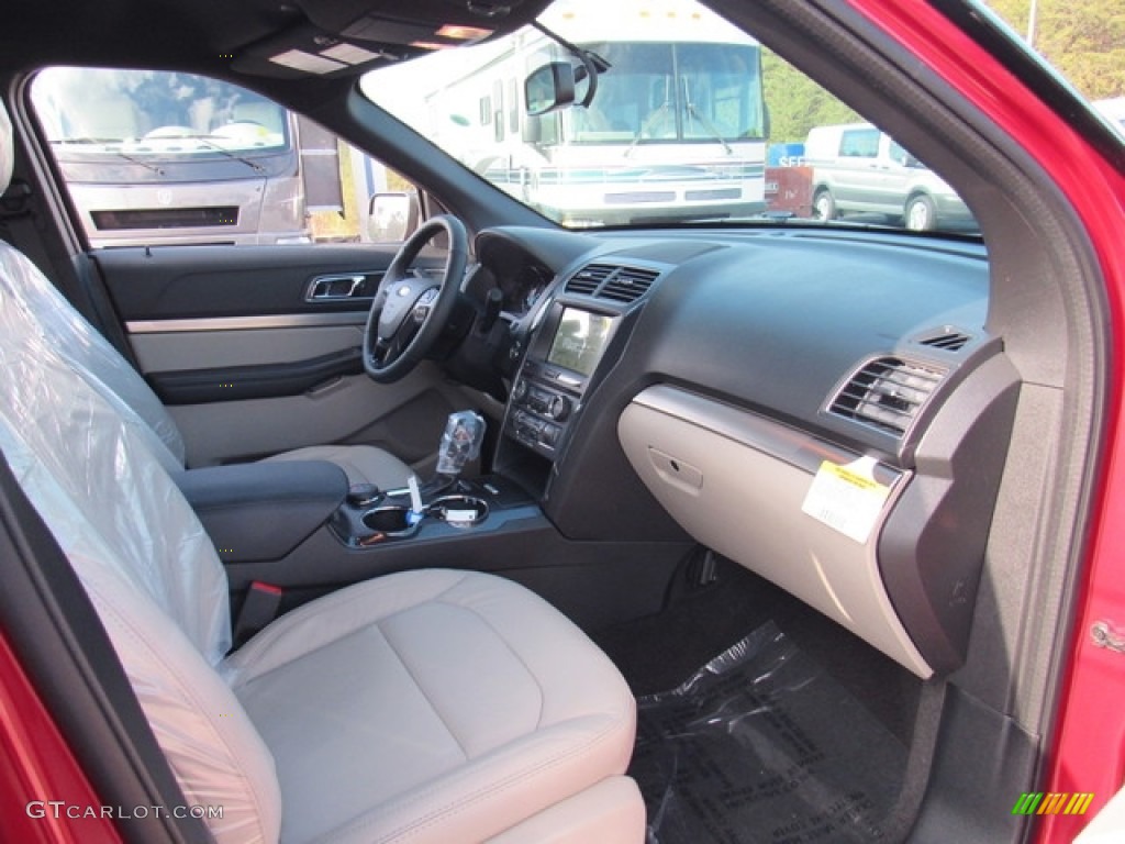 2018 Explorer XLT 4WD - Ruby Red / Medium Stone photo #28