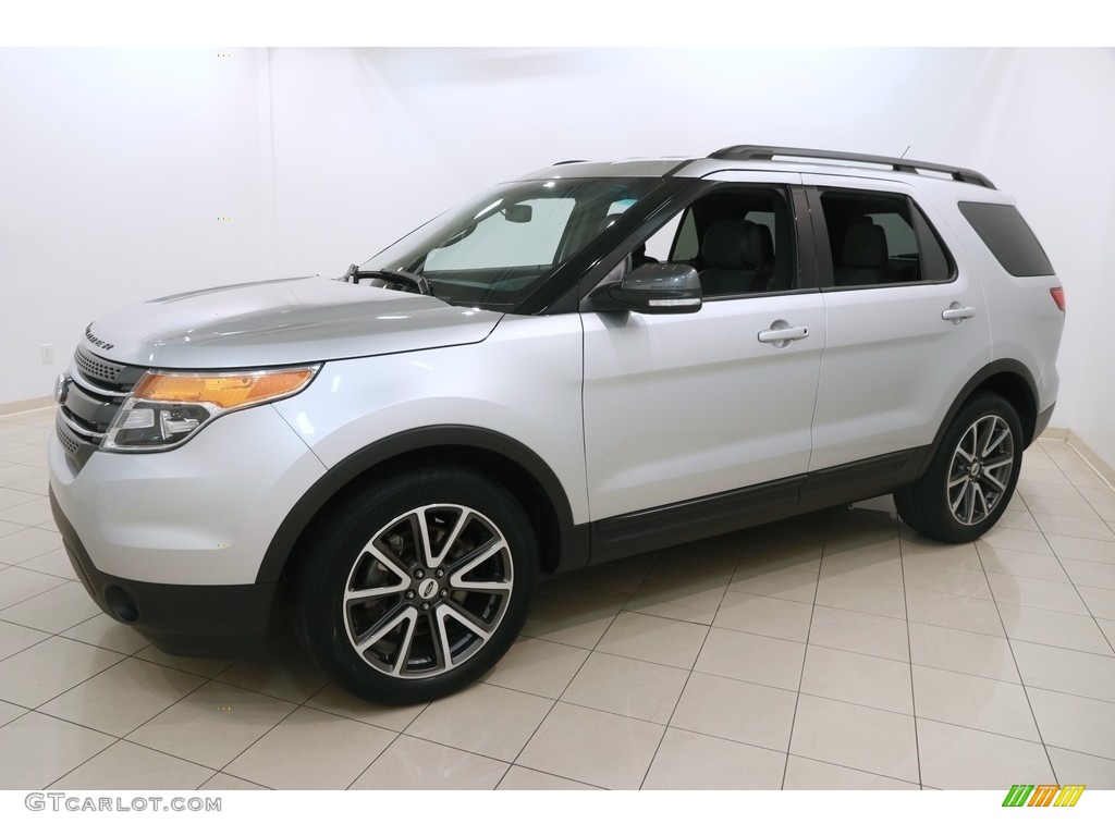 2015 Explorer XLT 4WD - Ingot Silver / Charcoal Black photo #3