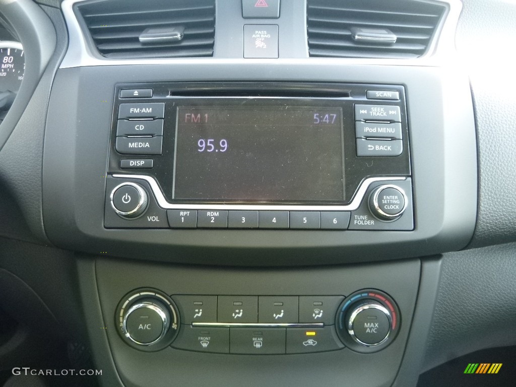 2018 Sentra S - Fresh Powder White / Charcoal photo #16