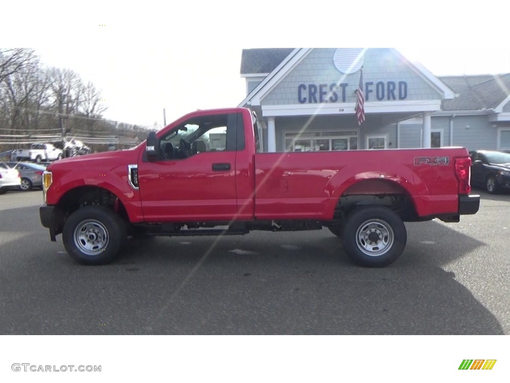 2017 F350 Super Duty XL Regular Cab 4x4 - Race Red / Medium Earth Gray photo #14