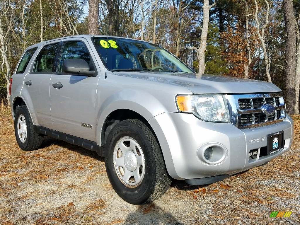 2008 Escape XLS 4WD - Silver Metallic / Stone photo #7
