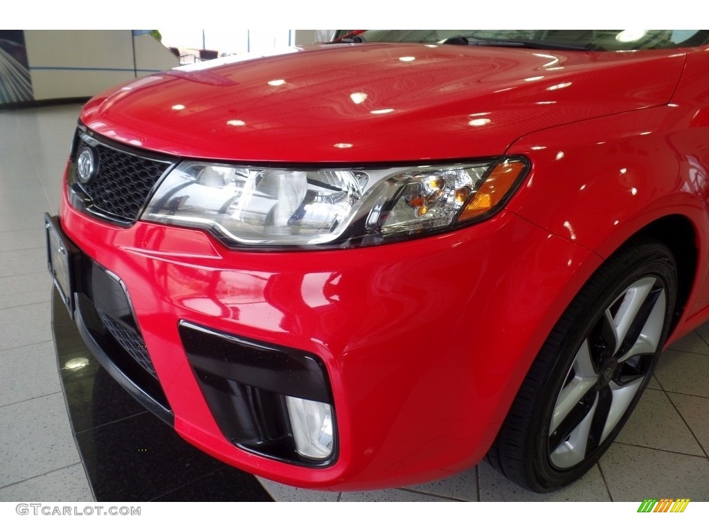 2010 Forte Koup SX - Racing Red / Black Sport photo #5