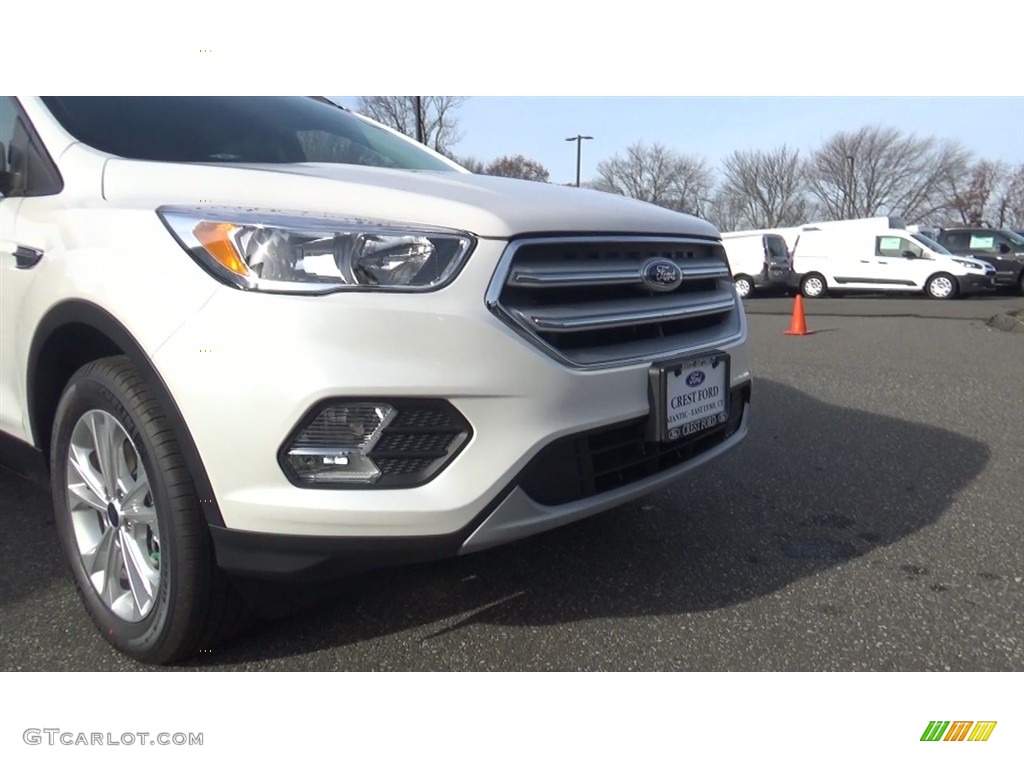 2018 Escape SE 4WD - White Platinum / Charcoal Black photo #27