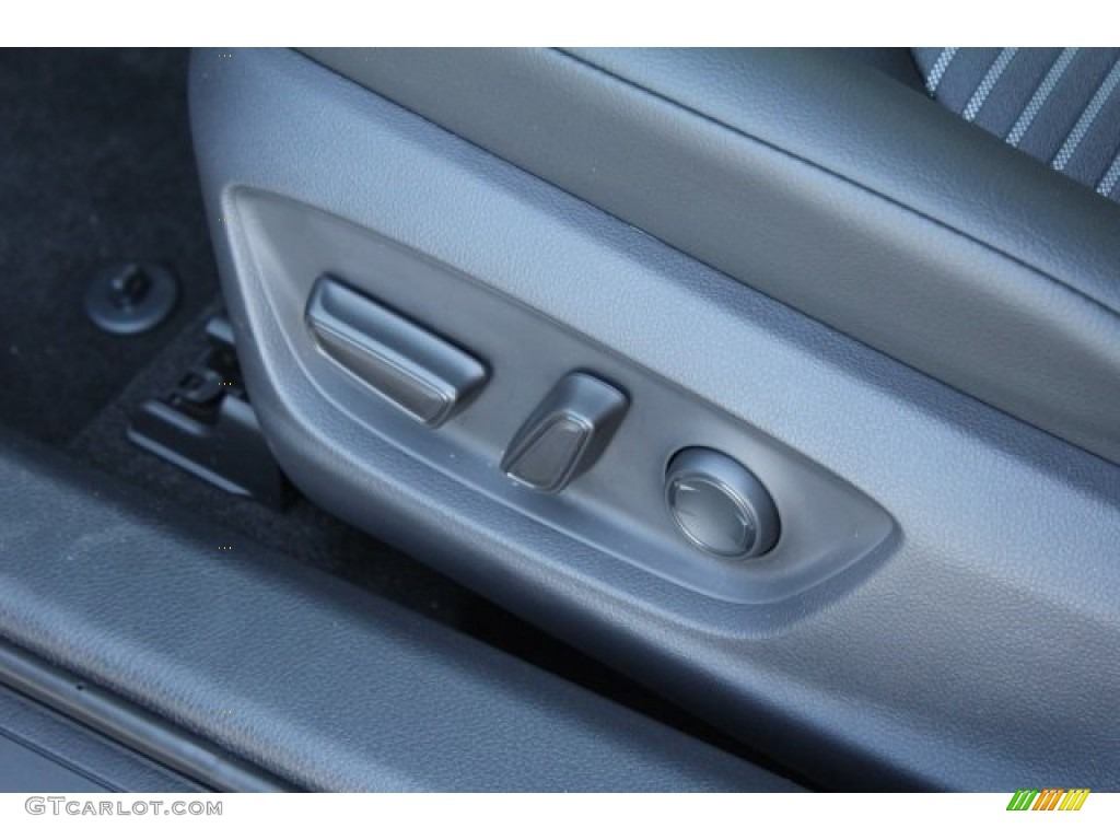 2018 Camry SE - Ruby Flare Pearl / Black photo #10