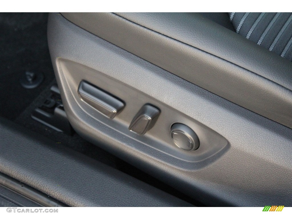 2018 Camry SE - Ruby Flare Pearl / Black photo #9