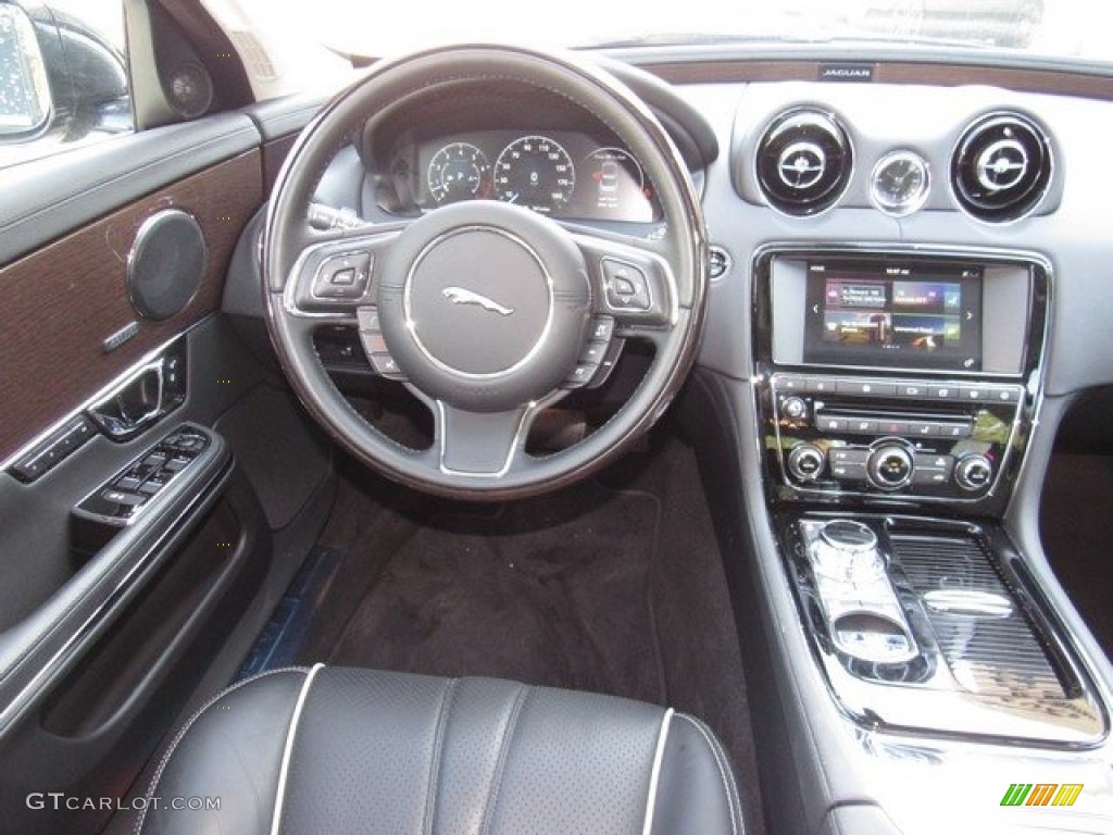 2016 XJ Supercharged - Ebony Black / Jet/Jet photo #13
