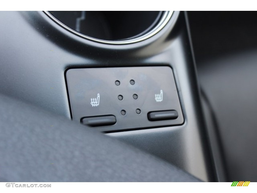 2018 Camry XLE V6 - Ruby Flare Pearl / Black photo #15