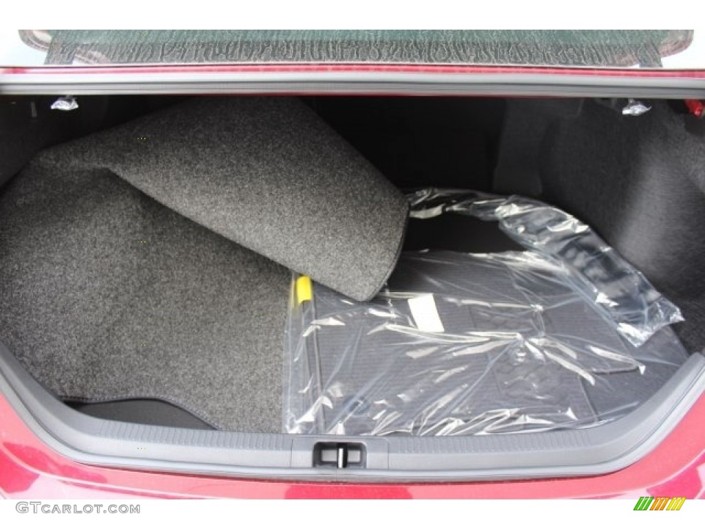 2018 Camry XLE V6 - Ruby Flare Pearl / Black photo #31