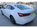 2018 Blizzard White Pearl Toyota Avalon XLE  photo #6