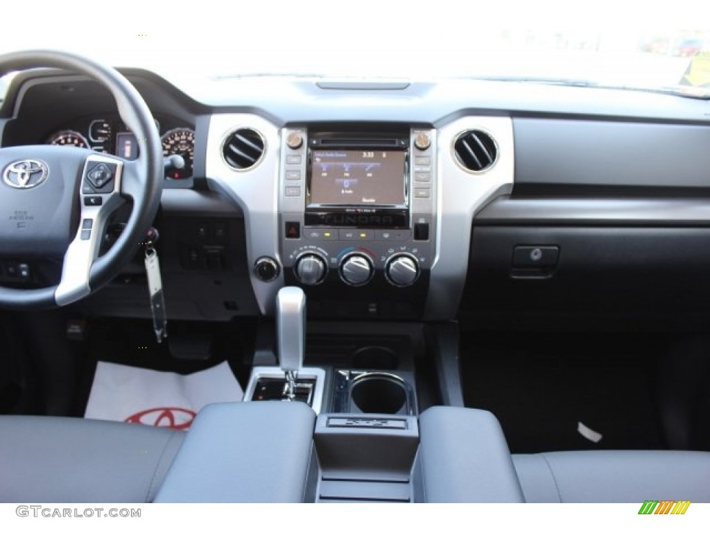 2018 Tundra SR5 CrewMax 4x4 - Magnetic Gray Metallic / Graphite photo #27