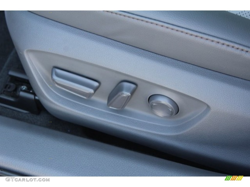 2018 Camry XLE - Wind Chill Pearl / Ash photo #9