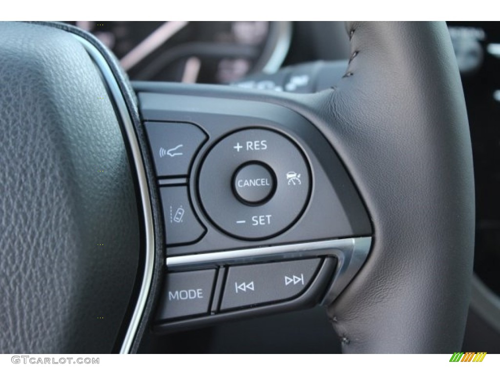 2018 Camry XLE - Wind Chill Pearl / Ash photo #23