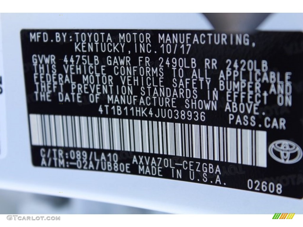 2018 Camry XLE - Wind Chill Pearl / Ash photo #34