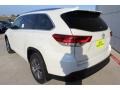 2018 Blizzard White Pearl Toyota Highlander XLE  photo #6