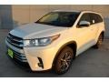 2018 Blizzard White Pearl Toyota Highlander XLE  photo #3