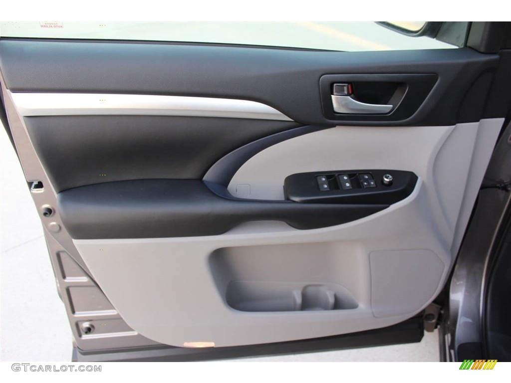 2018 Highlander XLE AWD - Predawn Gray Mica / Ash photo #8