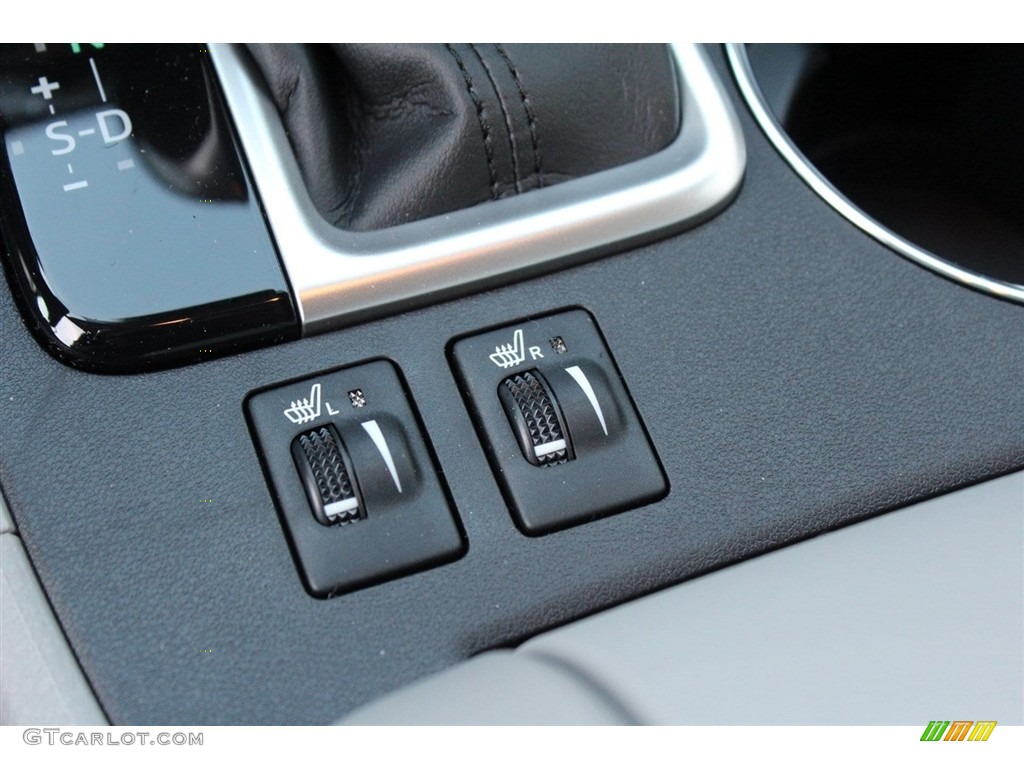 2018 Highlander XLE AWD - Predawn Gray Mica / Ash photo #16