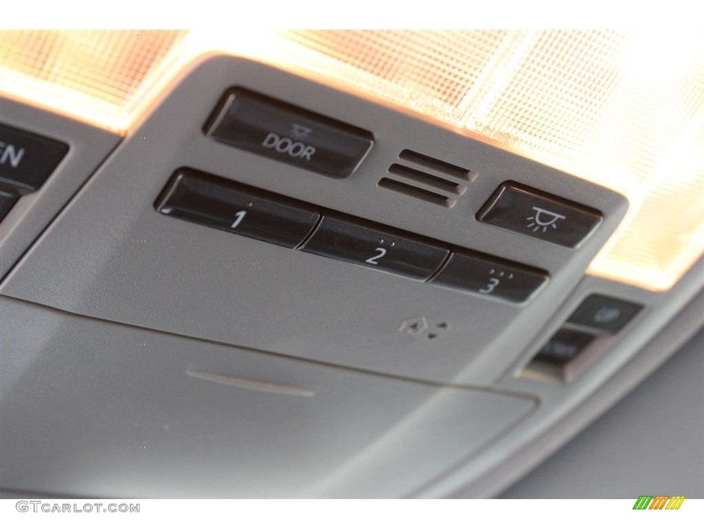 2018 Highlander XLE AWD - Predawn Gray Mica / Ash photo #20