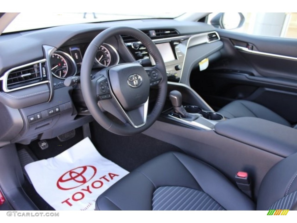 2018 Camry SE - Ruby Flare Pearl / Black photo #10