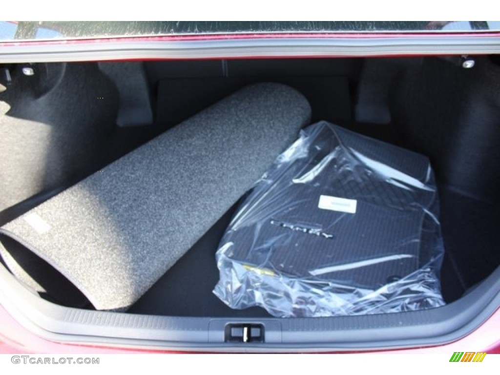 2018 Camry SE - Ruby Flare Pearl / Black photo #27