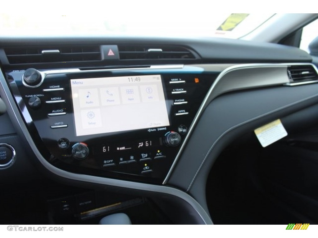 2018 Camry SE - Celestial Silver Metallic / Black photo #13