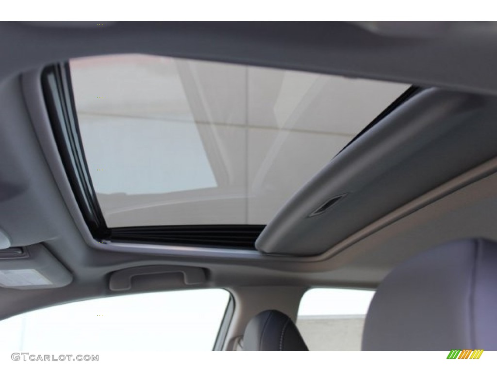 2018 Camry SE - Celestial Silver Metallic / Black photo #26