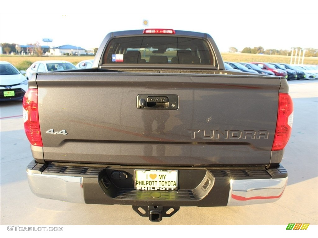 2018 Tundra SR5 CrewMax 4x4 - Magnetic Gray Metallic / Graphite photo #7