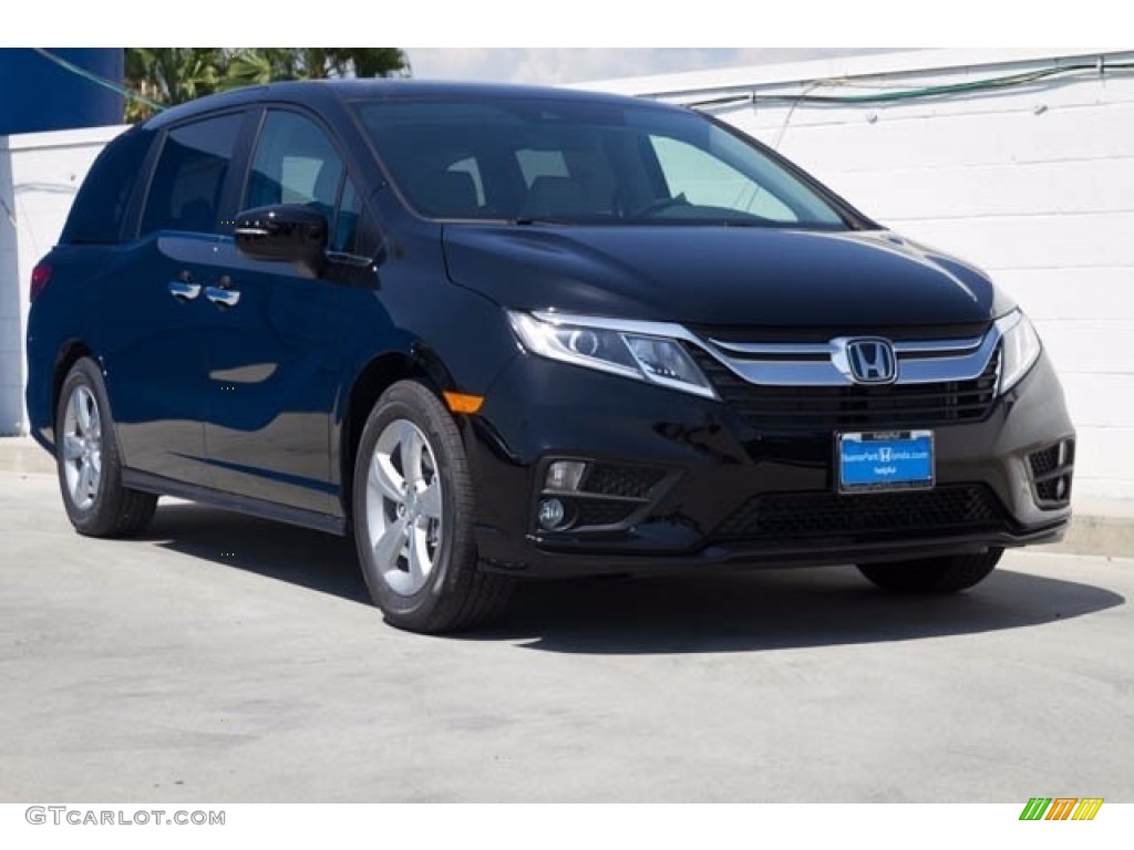 Crystal Black Pearl Honda Odyssey