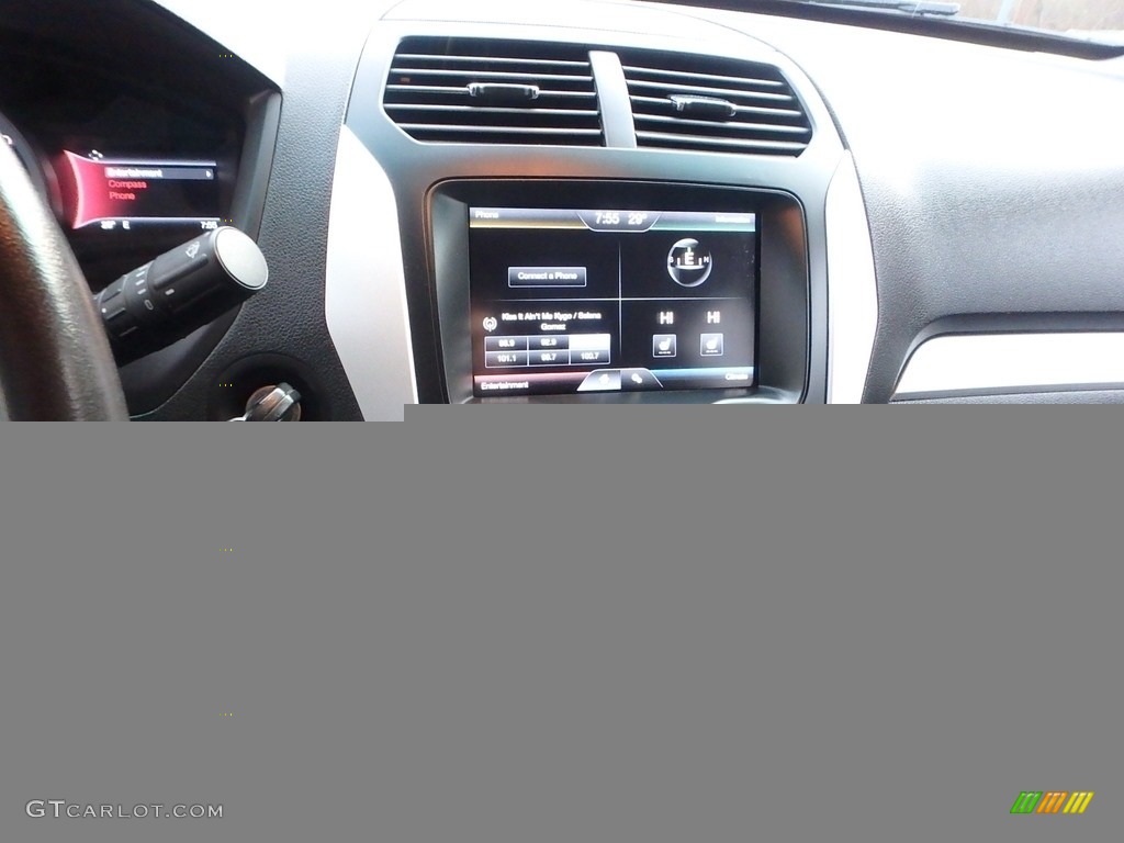 2015 Explorer XLT 4WD - Ingot Silver / Charcoal Black photo #22