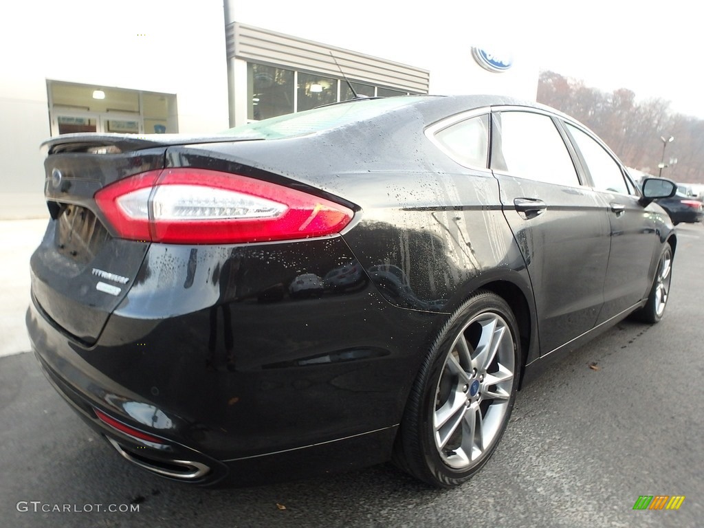 2015 Fusion Titanium - Tuxedo Black Metallic / Charcoal Black photo #2