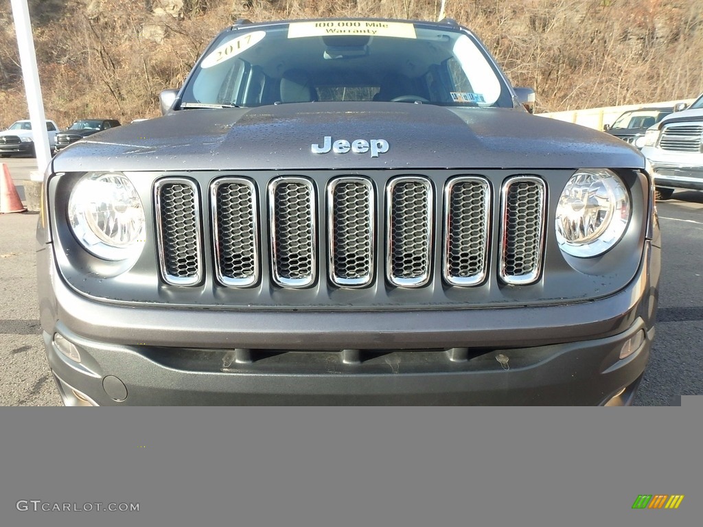 2017 Renegade Latitude 4x4 - Granite Crystal Metallic / Black/Sandstorm photo #9