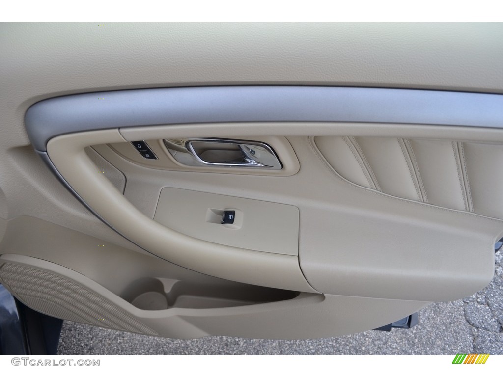 2015 Taurus SEL - Magnetic Metallic / Dune photo #14