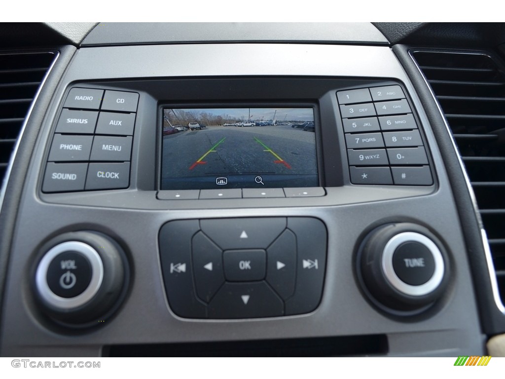 2015 Taurus SEL - Magnetic Metallic / Dune photo #17