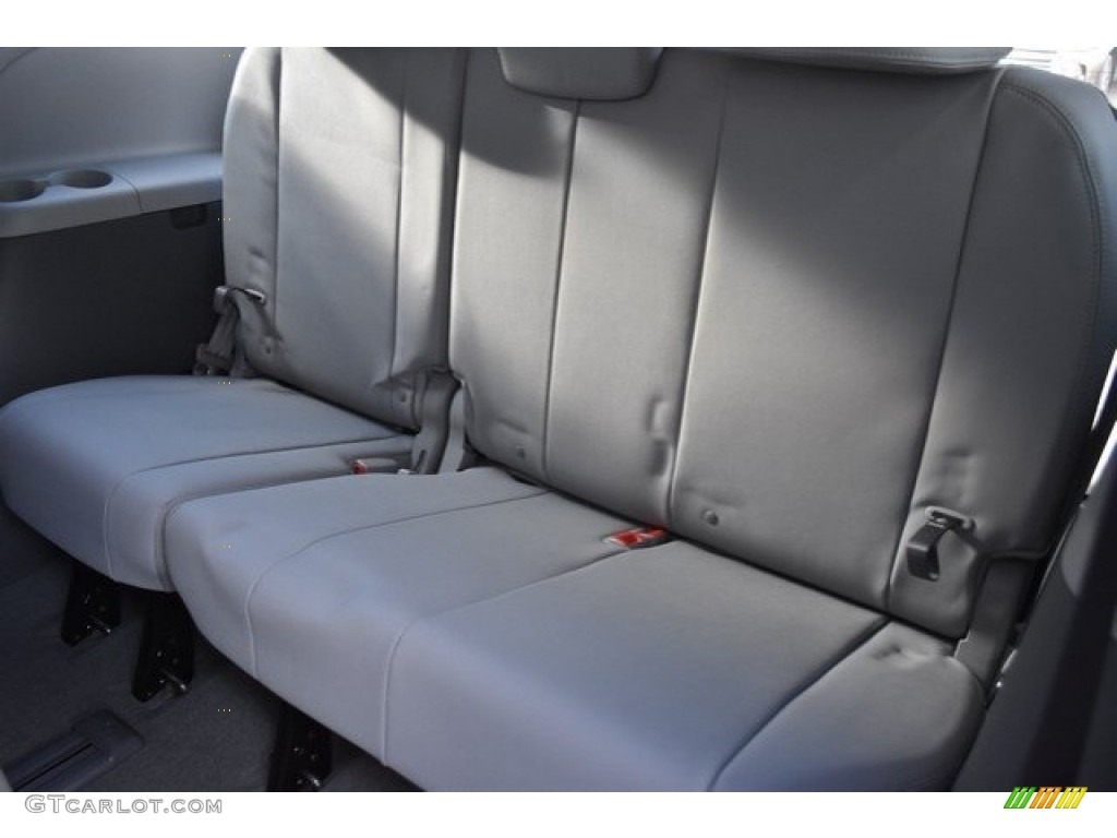 2018 Toyota Sienna XLE AWD Rear Seat Photo #124241284