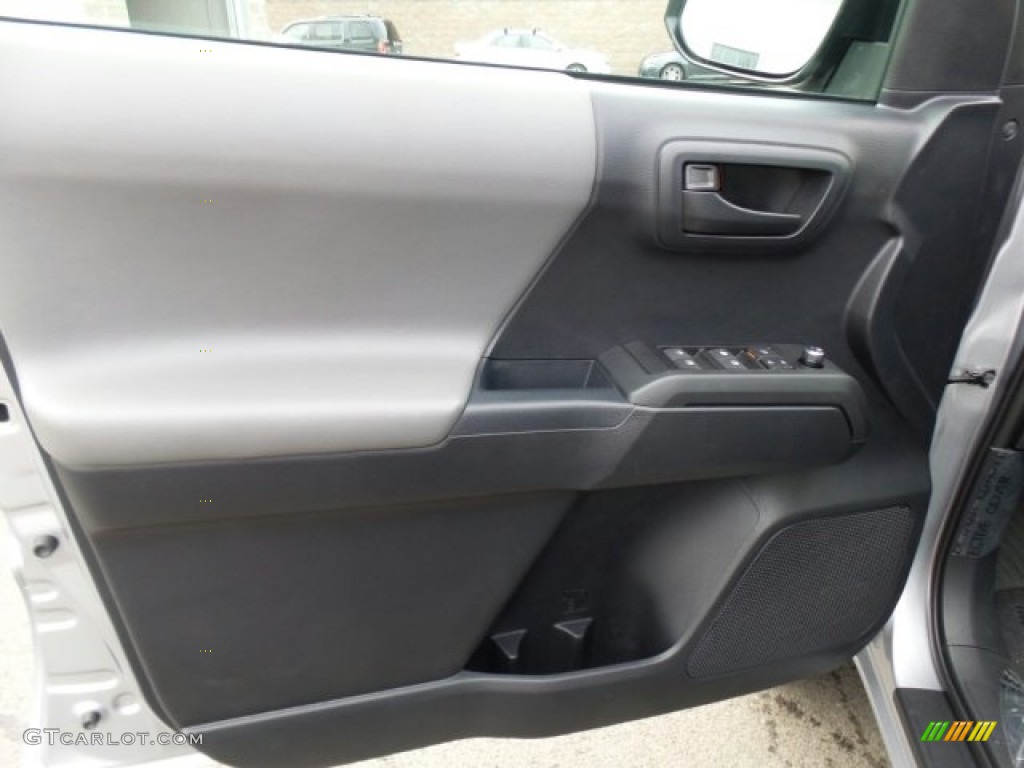 2018 Toyota Tacoma SR Double Cab 4x4 Cement Gray Door Panel Photo #124245315
