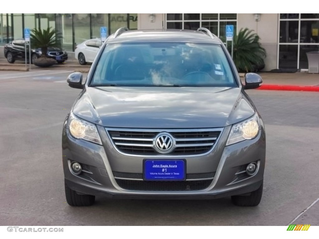 2010 Tiguan S - Alpine Grey Metallic / Charcoal photo #2