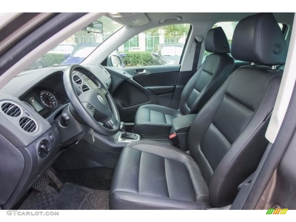 2010 Tiguan S - Alpine Grey Metallic / Charcoal photo #17