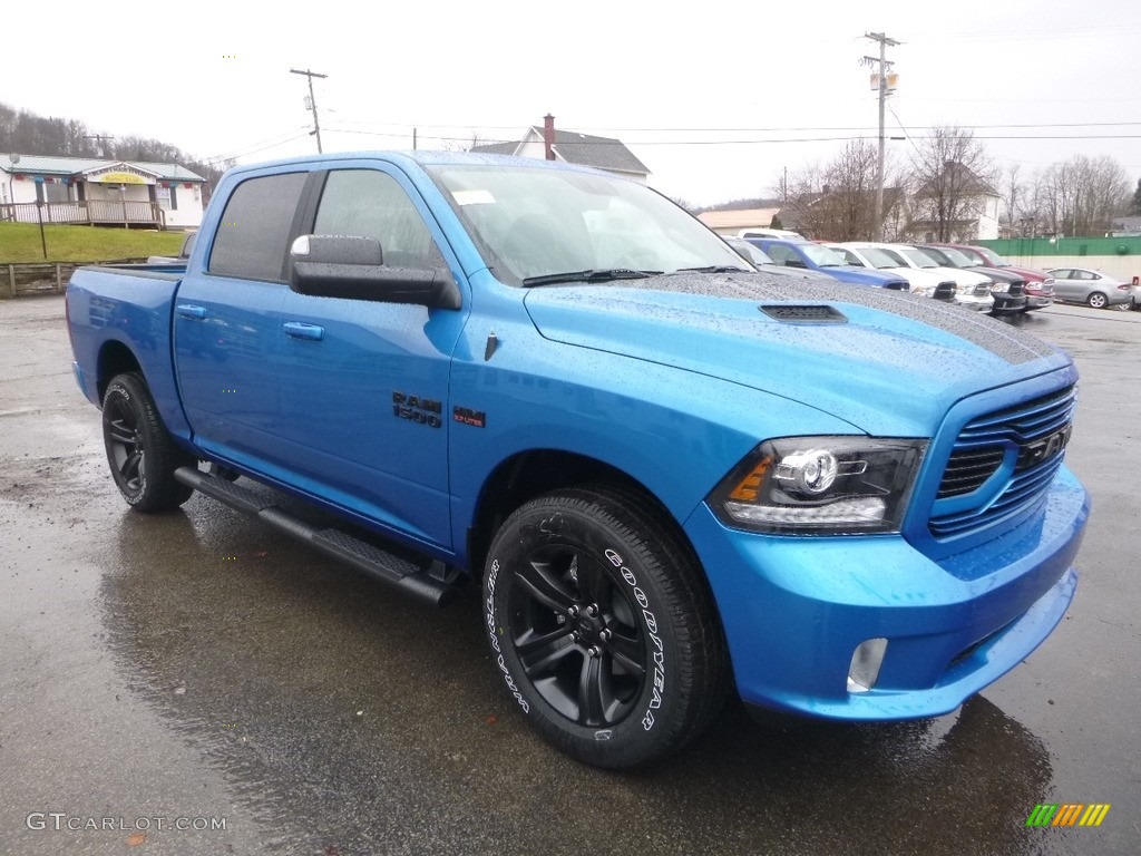 2018 1500 Sport Crew Cab 4x4 - Hydro Blue Pearl / Black photo #6