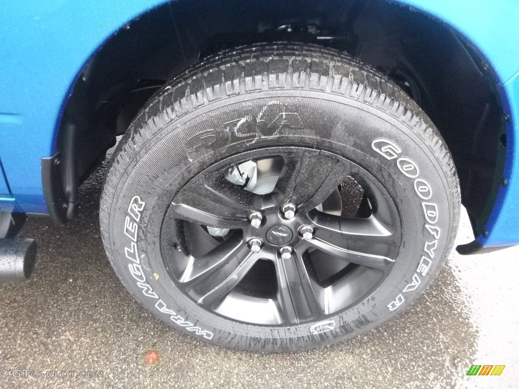 2018 1500 Sport Crew Cab 4x4 - Hydro Blue Pearl / Black photo #8