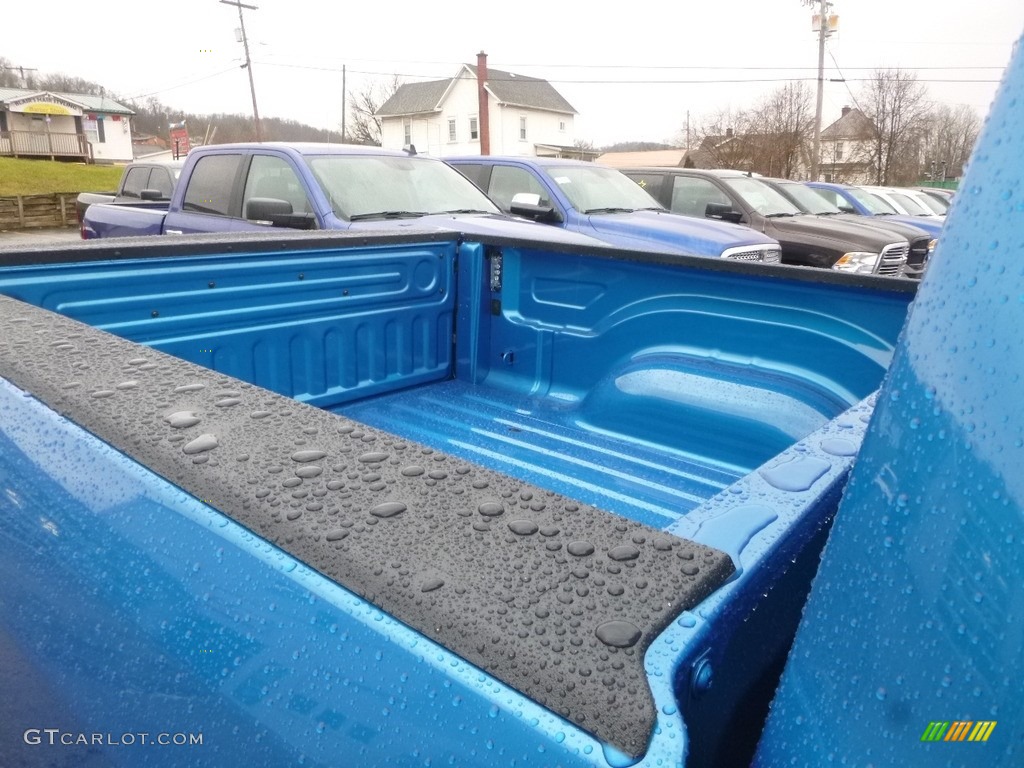 2018 1500 Sport Crew Cab 4x4 - Hydro Blue Pearl / Black photo #13