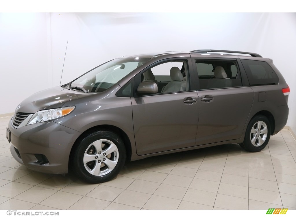 2014 Sienna LE - Predawn Gray Mica / Light Gray photo #3